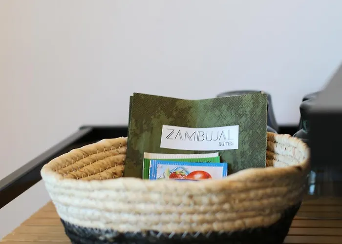 Zambujal Κατάλυμα σε φάρμα Σεσίμπρα